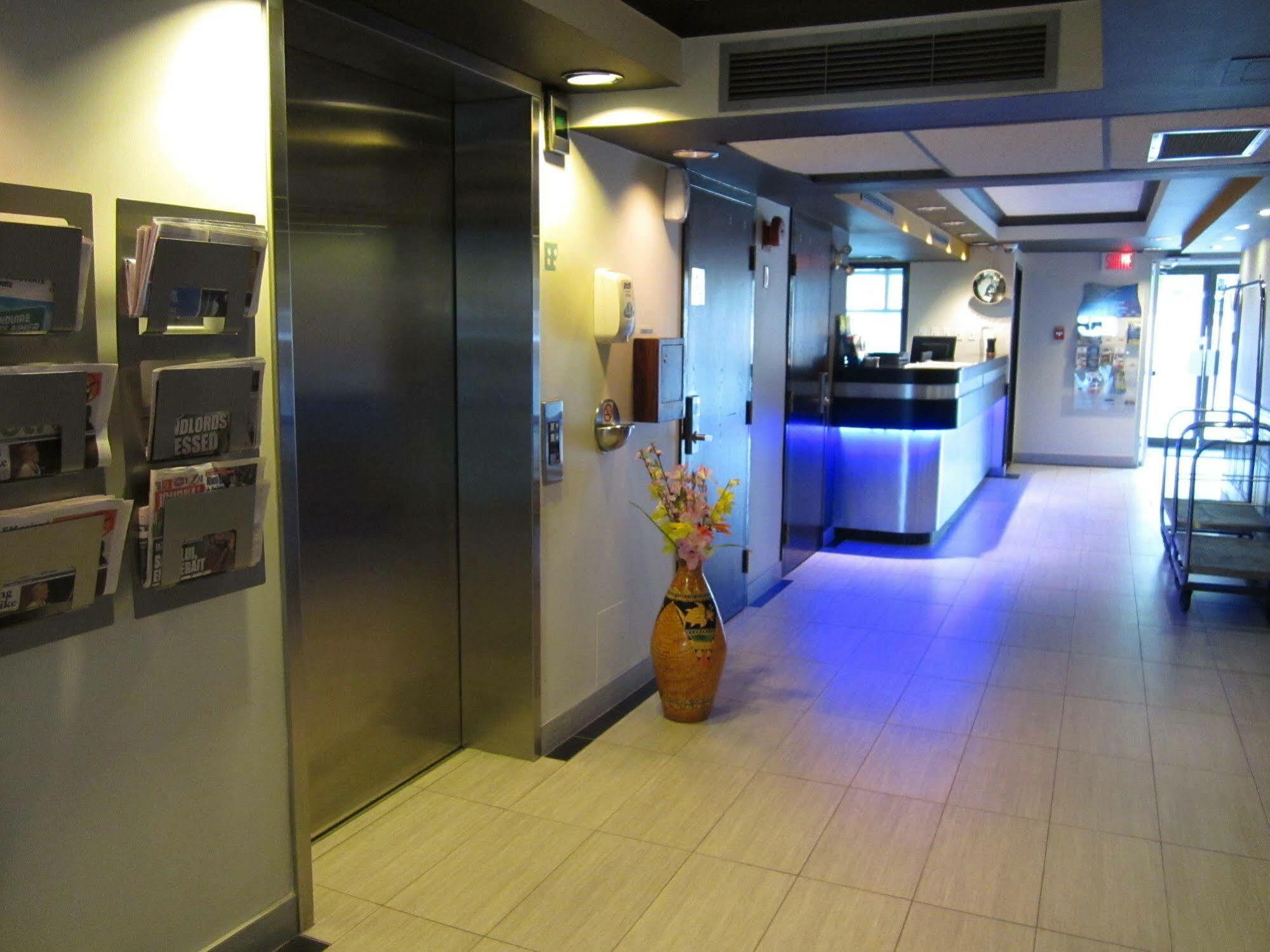 Auberge De La Gare Gatineau Zewnętrze zdjęcie